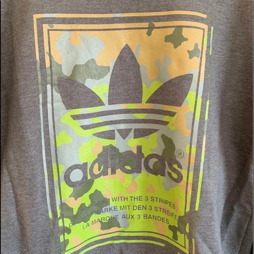 Men’s Adidas Sweatshirt (Camo) / Size: Medium